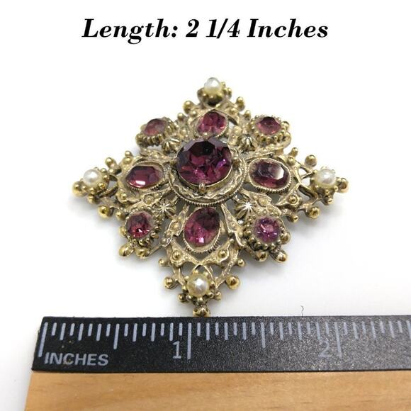 Mid-Century Purple Rhinestone Brooch Pendant, Faux Pearls, 2 1/4 Inches - Picture 4 of 10